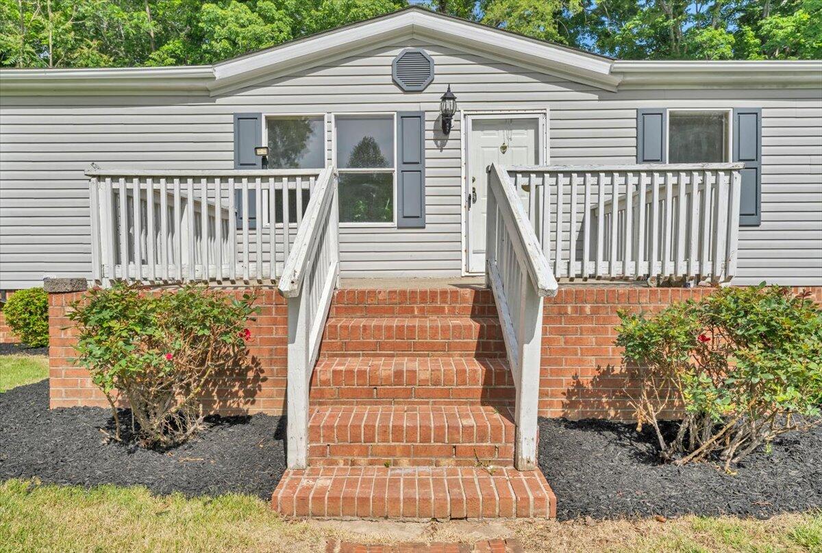 256 Goose Market Loop Stuart, VA 24171 - Photo 4 of 36 02-MIB05388-R5