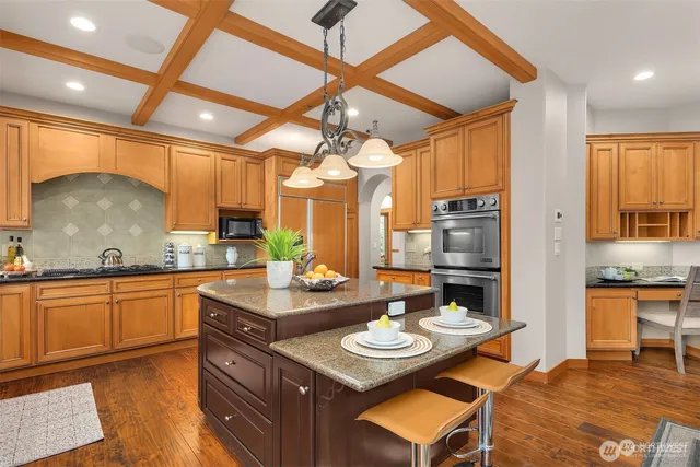 $1,874,900 | 25935 Southeast 235th Way, Maple Valley, WA 98038