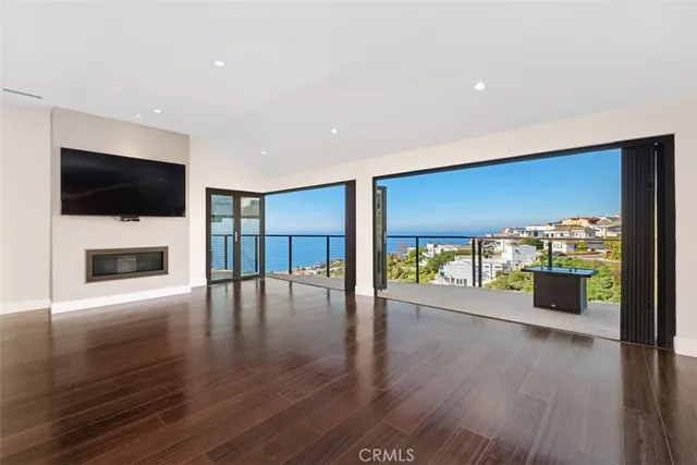 a view of a bunch of trees