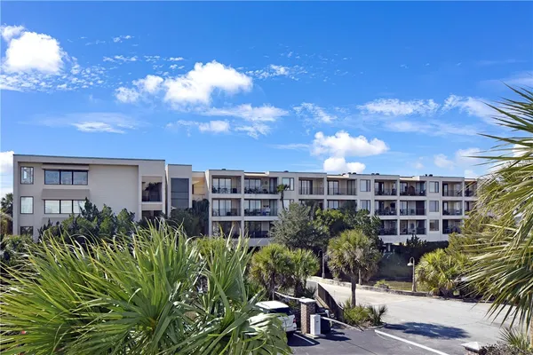 $425,000 | 1 Marina Drive, Unit 202 A & B, St. Simons Island, GA 31522