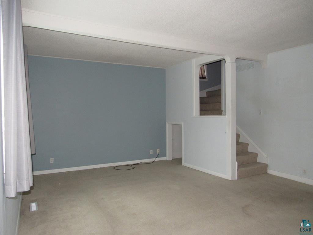 5716 Oakes Avenue Superior, WI 54880 - Photo 9 of 29