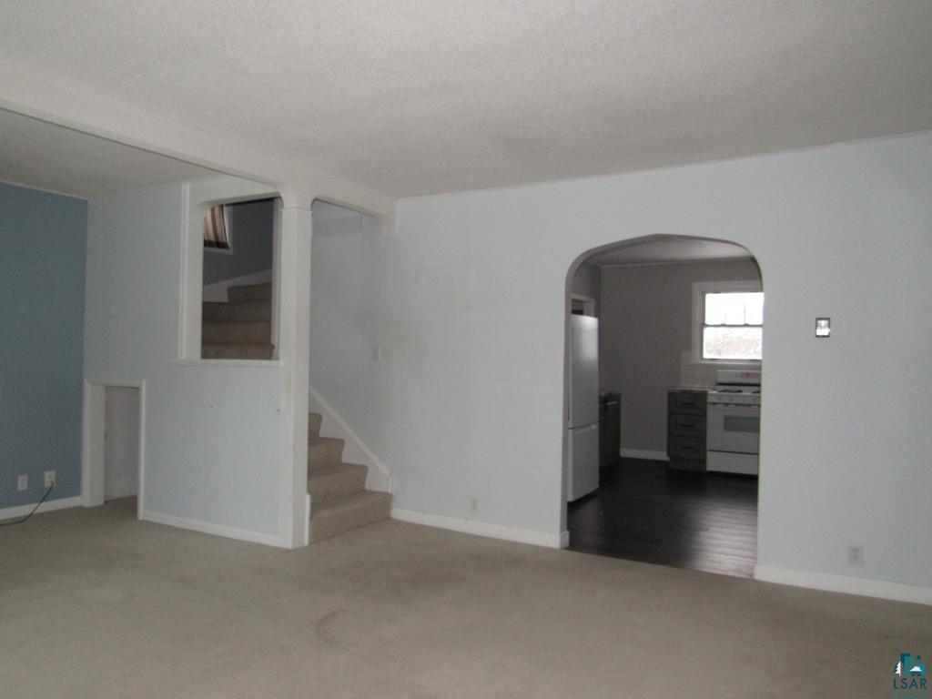 5716 Oakes Avenue Superior, WI 54880 - Photo 10 of 29