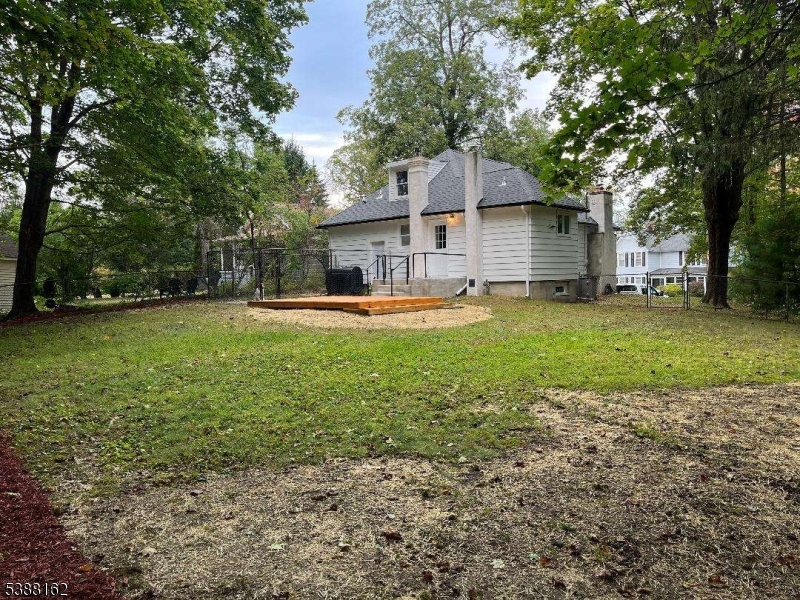 203 Howard Boulevard Mount Arlington, NJ 07856 - Photo 3 of 18