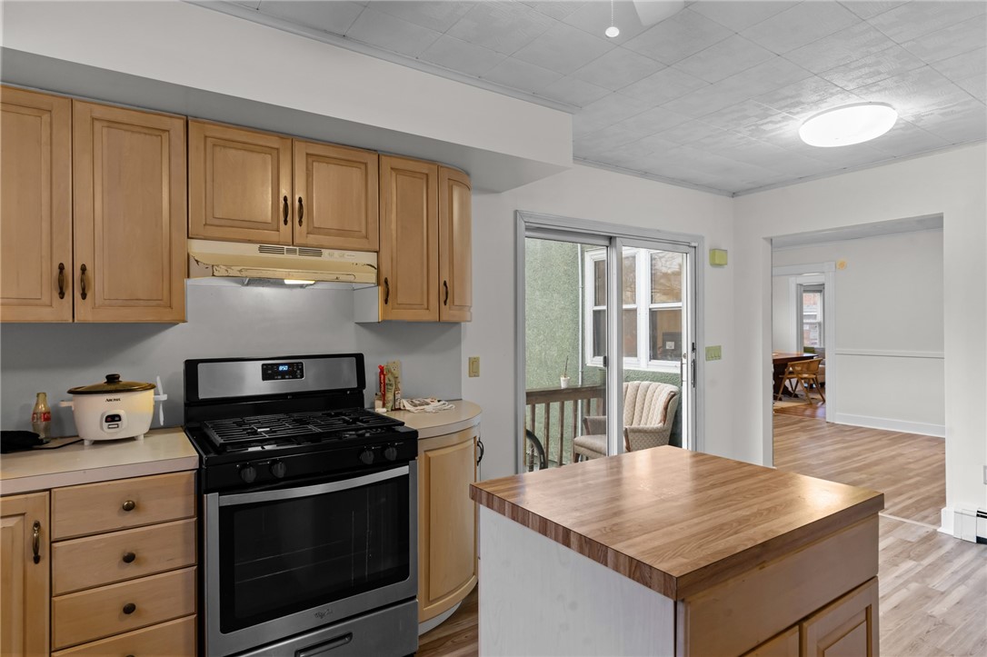 156 High Street Westerly, RI 02891 - Photo 7 of 50