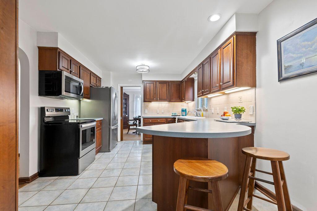 2584 Chester Road Columbus, OH 43221 - Photo 15 of 49 2584ChesterRoad_Hommati102(30)