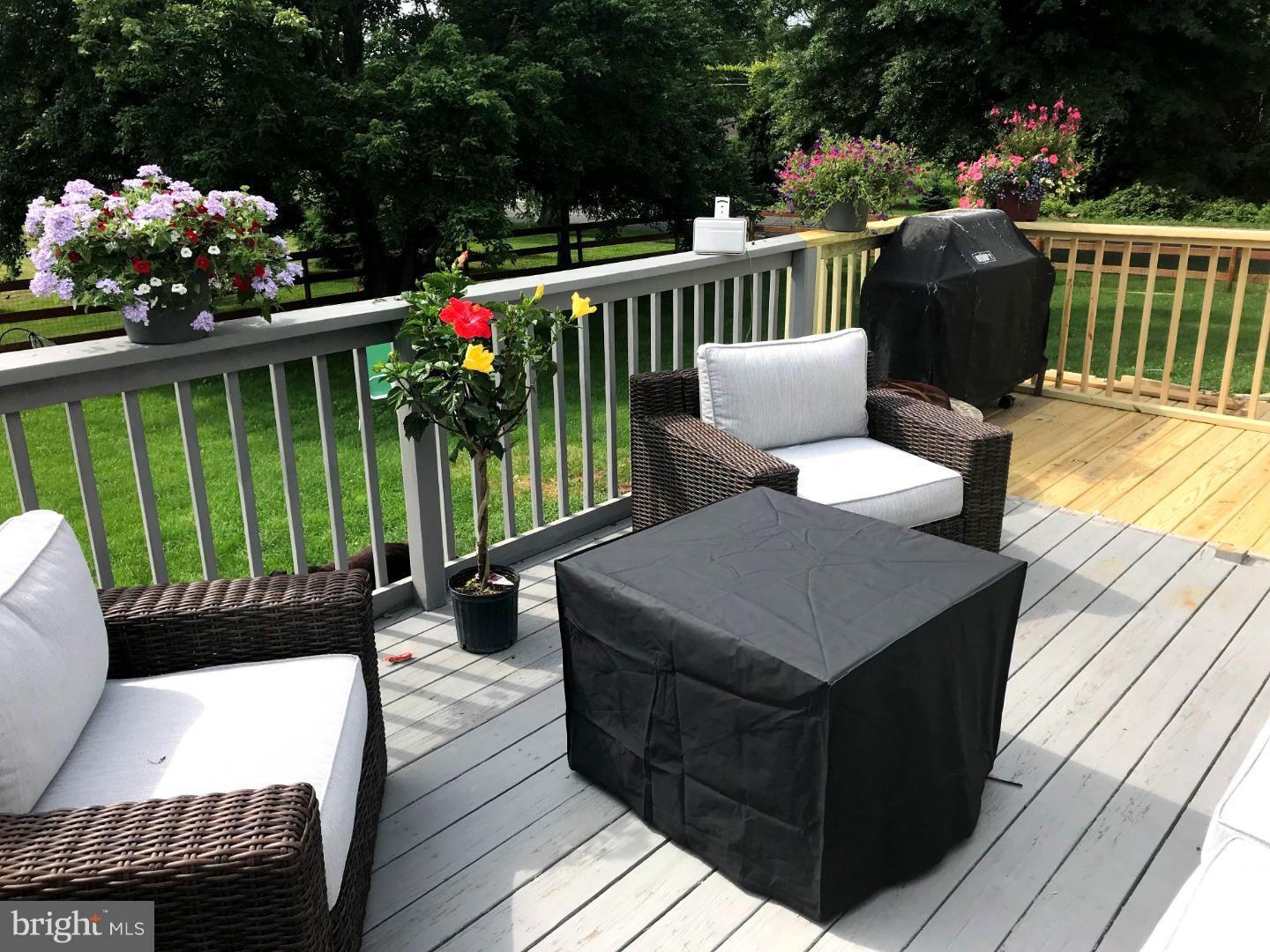 2 Hobbs Road Hamilton, NJ 08619 - Photo 23 of 25 Deck
