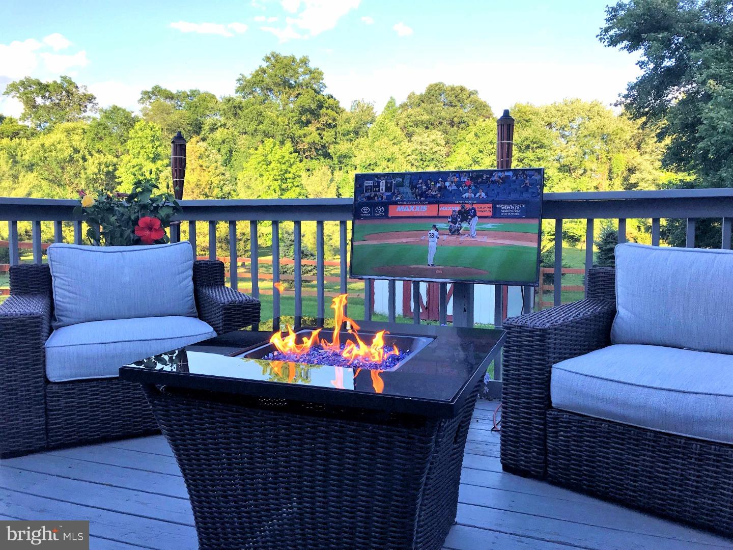 2 Hobbs Road Hamilton, NJ 08619 - Photo 24 of 25 Deck
