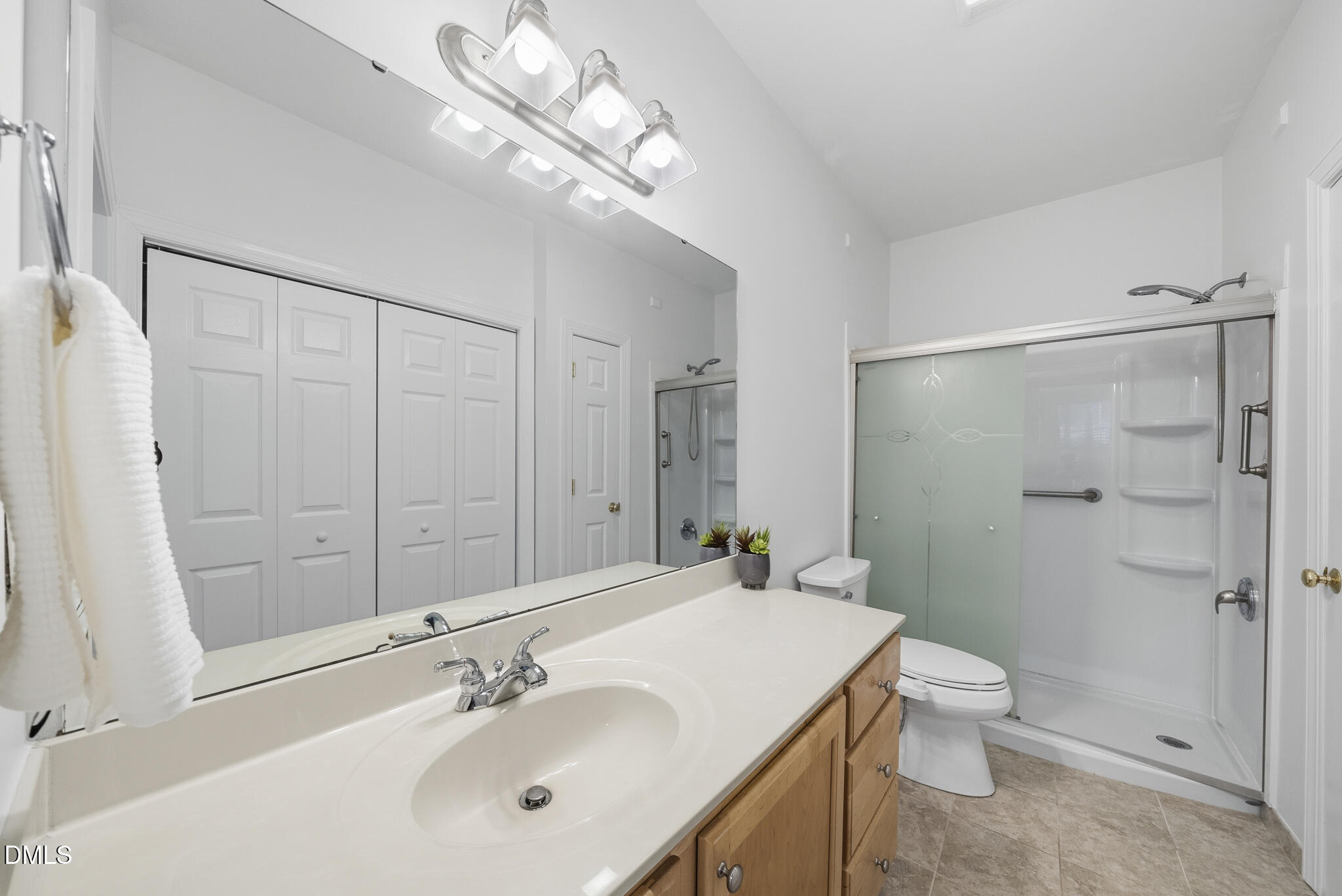 1301 Durlain Drive, Unit 105 Raleigh, NC 27614 - Photo 5 of 25 Full Bathroom