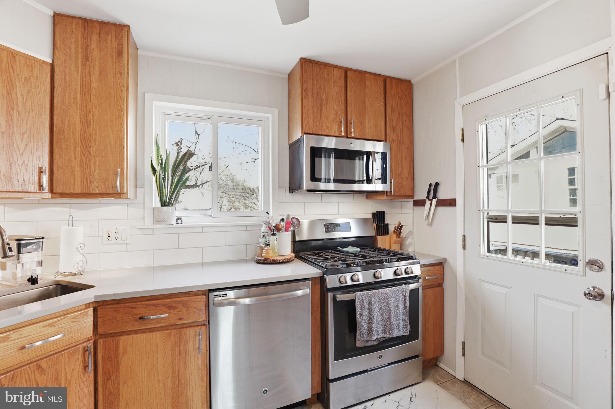 53 Garden Drive Alexandria, VA 22304 - Photo 13 of 28