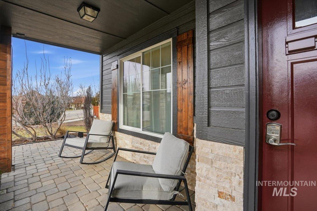 1430 Northeast Urwin Street Mountain Home, ID 83647 - Photo 4 of 47