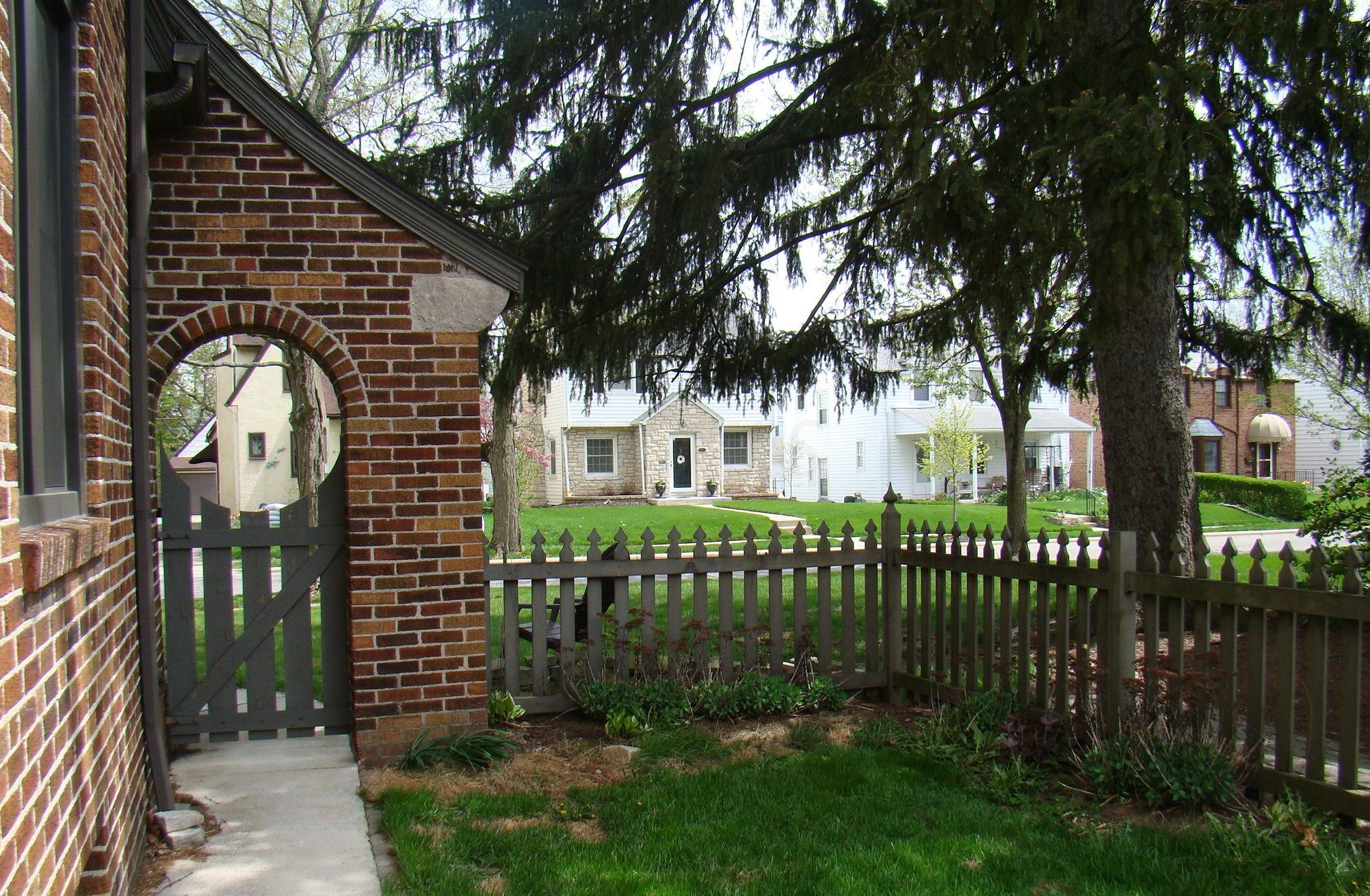 851 South Remington Road Columbus, OH 43209 - Photo 12 of 28
