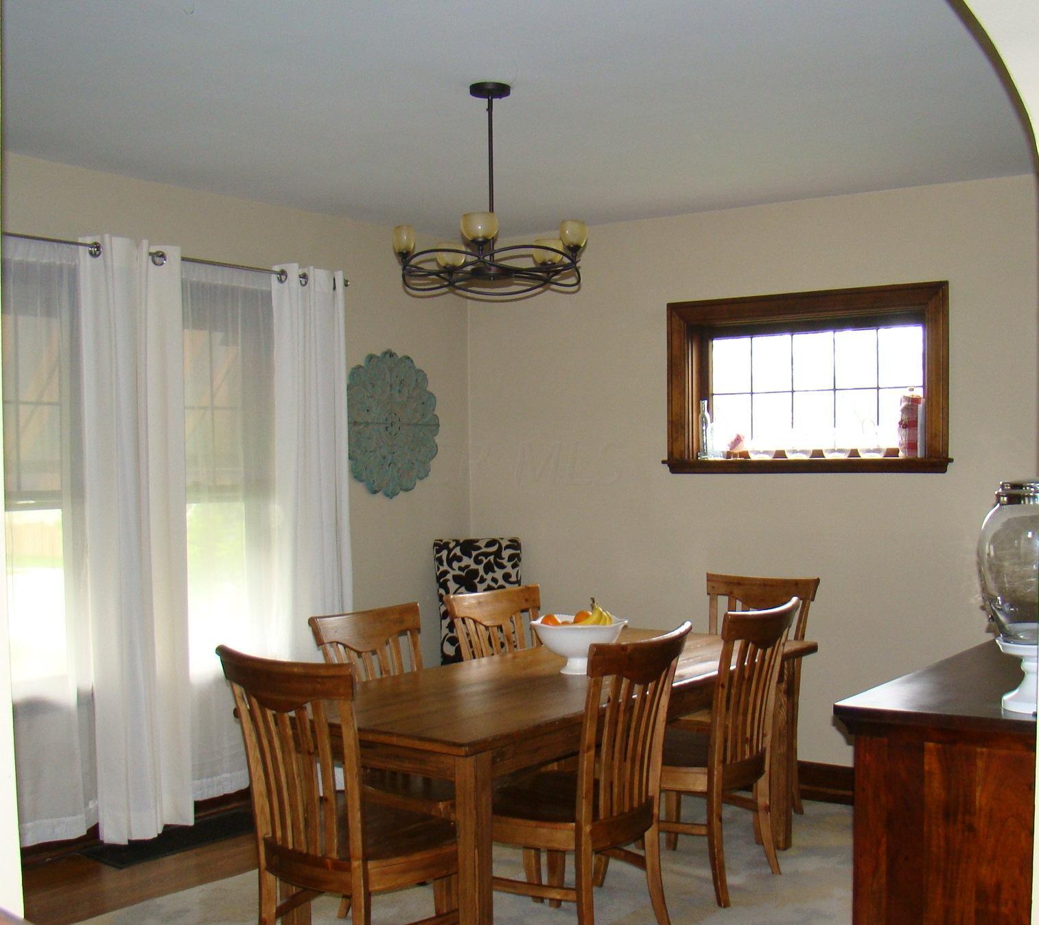 851 South Remington Road Columbus, OH 43209 - Photo 9 of 28
