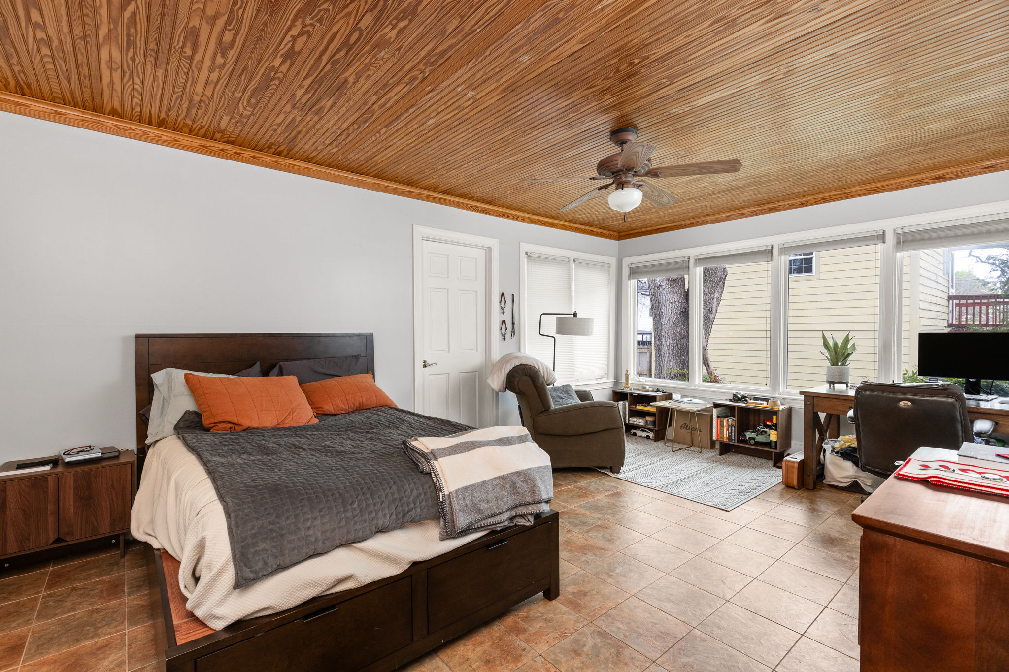 811 East 46th Street Austin, TX 78751 - Photo 14 of 25