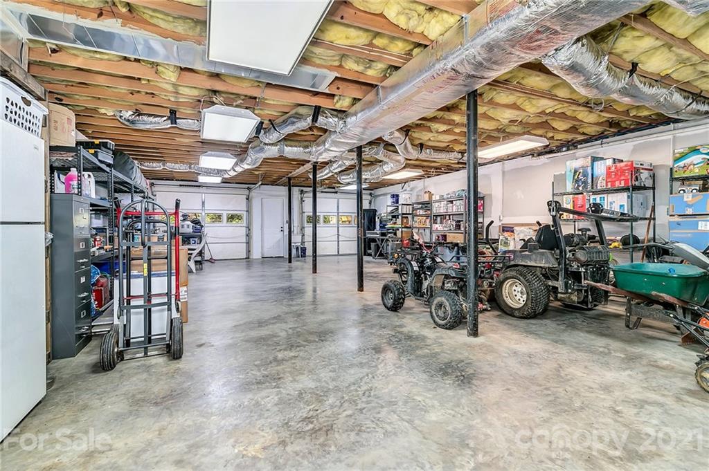 166 Pegg Road Marshall, NC 28753 - Photo 11 of 48 Gallery Image 11