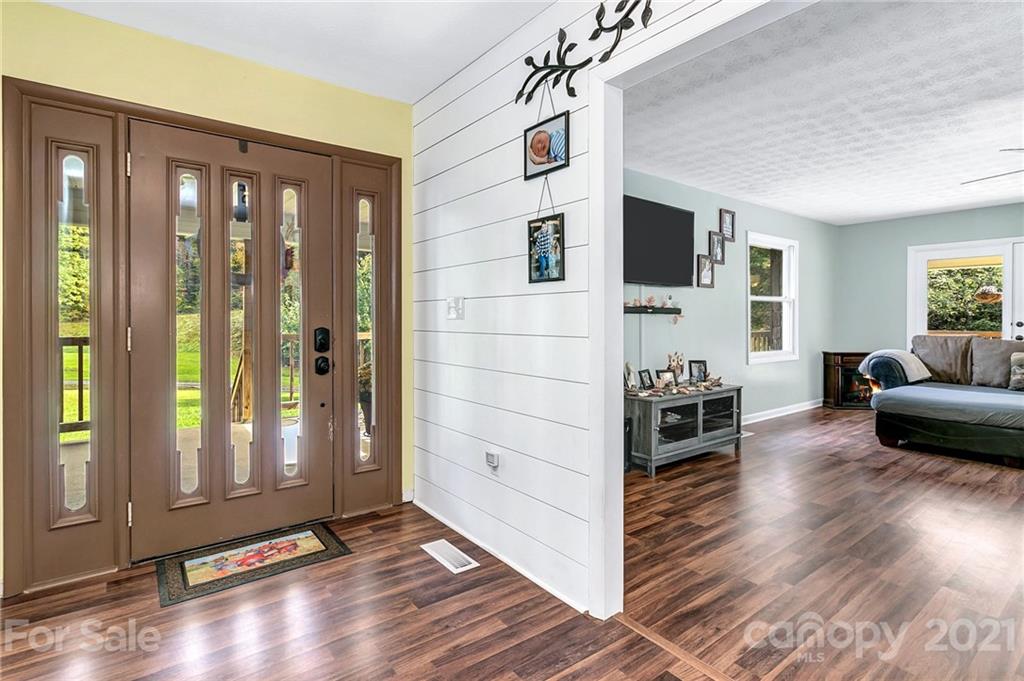 166 Pegg Road Marshall, NC 28753 - Photo 12 of 48 Gallery Image 12