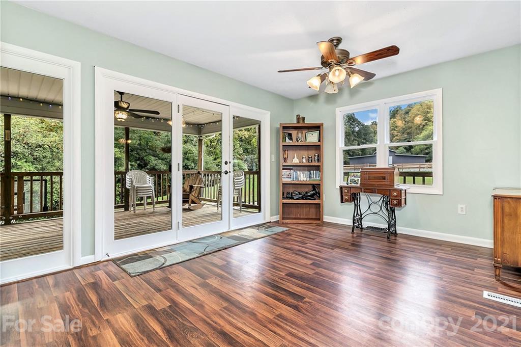 166 Pegg Road Marshall, NC 28753 - Photo 22 of 48 Gallery Image 22