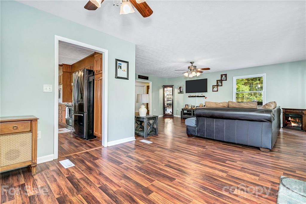 166 Pegg Road Marshall, NC 28753 - Photo 24 of 48 Gallery Image 24