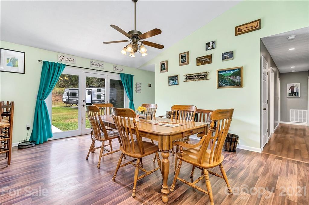 166 Pegg Road Marshall, NC 28753 - Photo 30 of 48 Gallery Image 30