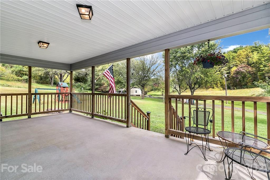 166 Pegg Road Marshall, NC 28753 - Photo 9 of 48 Gallery Image 9