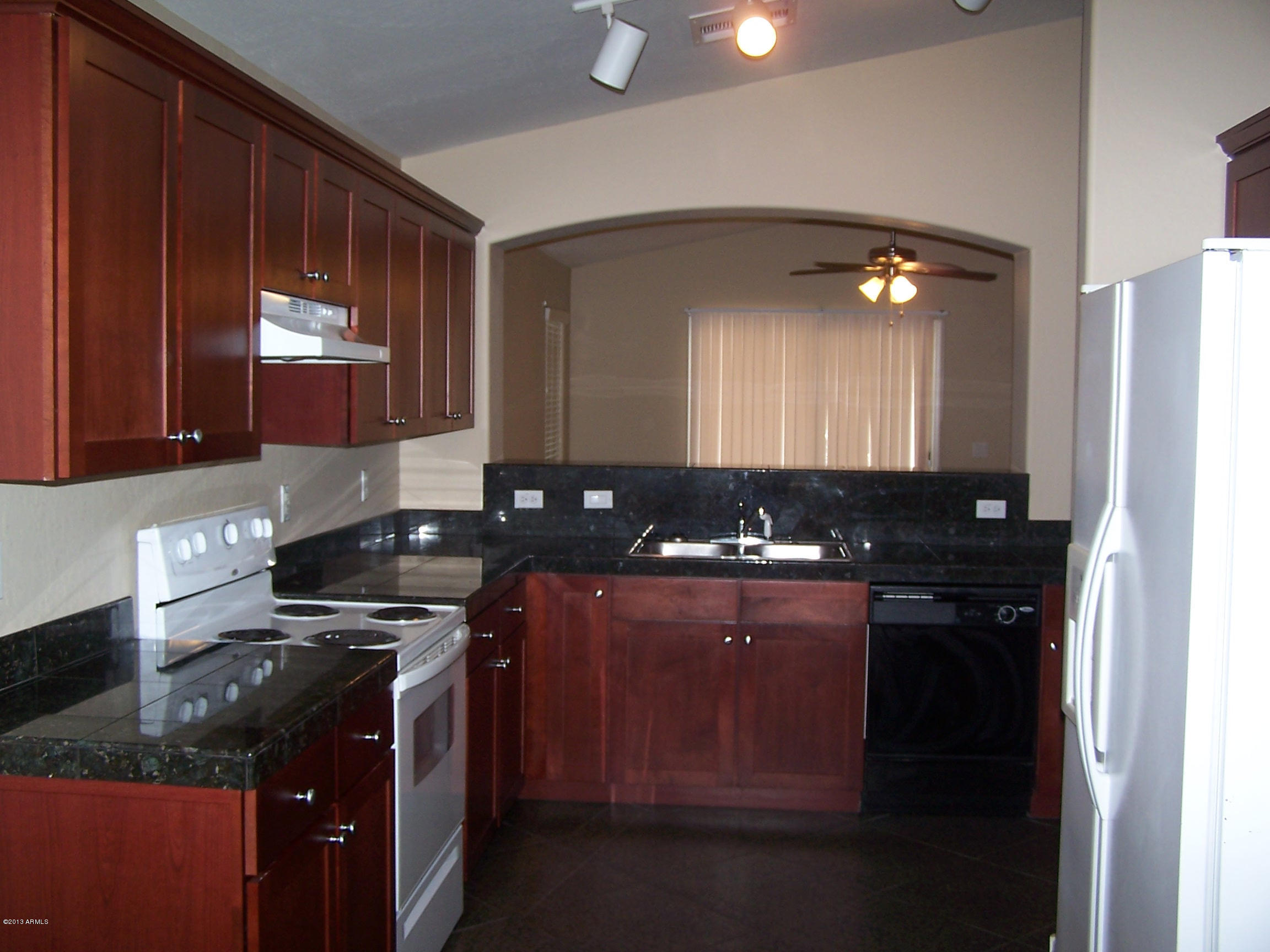 7145 West Beverly Road Laveen, AZ 85339 - Photo 13 of 19 100_6122