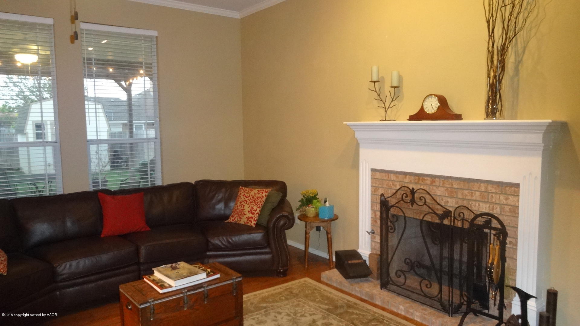 8111 Sheldon Road Amarillo, TX 79119 - Photo 11 of 38 Living Room to Patio