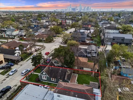 $449,000 | 1305 Enid Street, Houston, TX 77009