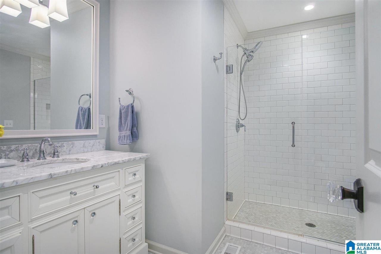 3164 Dolly Ridge Drive Birmingham, AL 35243 - Photo 21 of 44