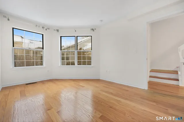 $6,000 | 132 Hope Street, Unit C, Stamford, CT 06906