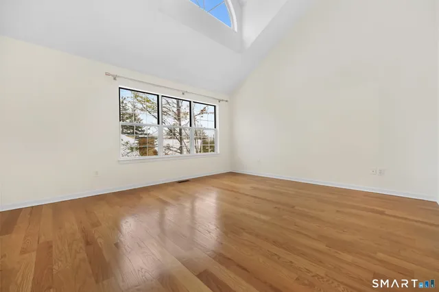 $6,000 | 132 Hope Street, Unit C, Stamford, CT 06906