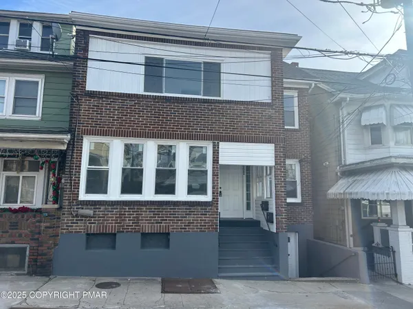 $1,150 | 222 West Patterson Street, Unit 2, Lansford, PA 18232