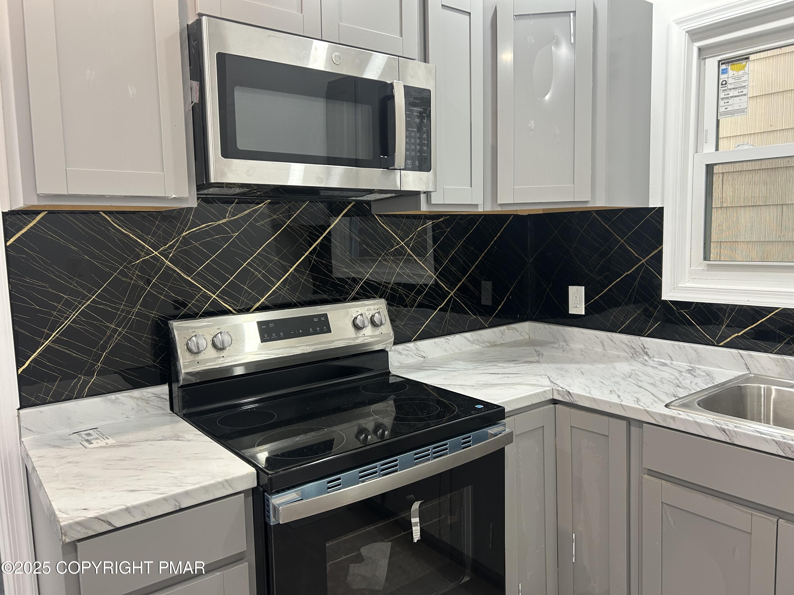 222 East Patterson Street, Unit 2 Lansford, PA 18232 - Photo 10 of 14 IMG_7790 2