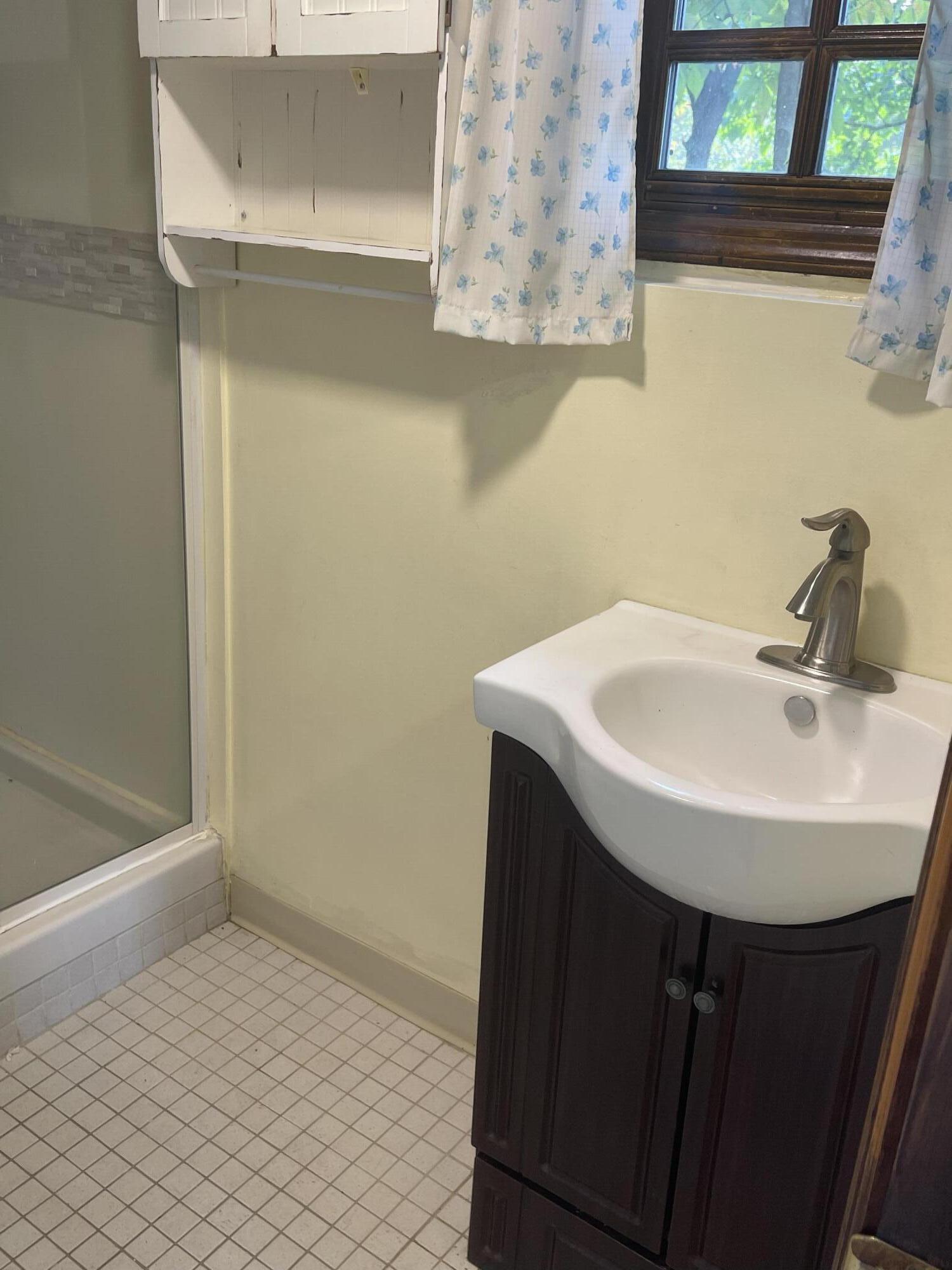 5724 Yellow Mountain Road Roanoke, VA 24014 - Photo 17 of 29 28578C6F-A507-4255-894F-8252FDD970AC