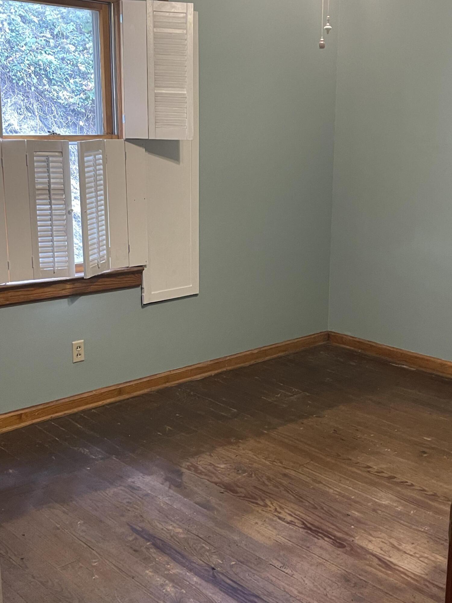 5724 Yellow Mountain Road Roanoke, VA 24014 - Photo 26 of 29 17EAEF4E-56B3-4C3B-A092-E931CE5E60CE