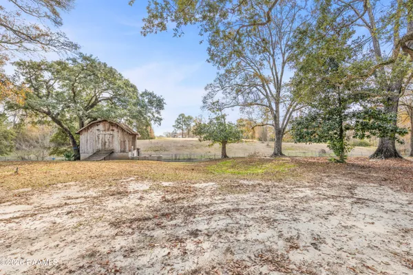 $4,000 | 1401 E Bayou, Lafayette, LA 70508