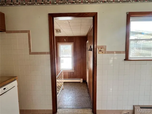 $97,000 | 614 East Tyler Avenue, Litchfield, IL 62056