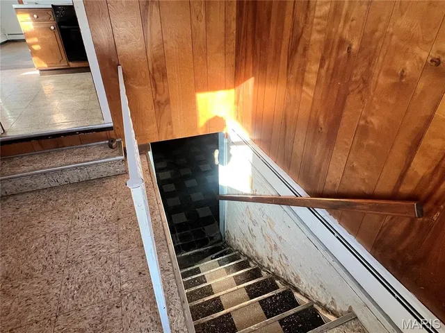 $97,000 | 614 East Tyler Avenue, Litchfield, IL 62056