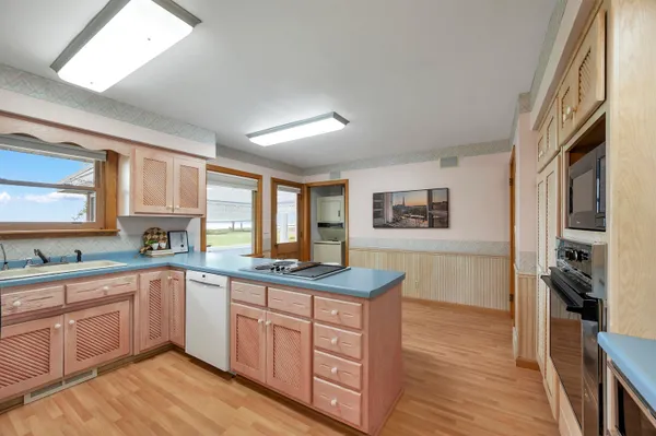 $579,500 | 5286 County Highway North, Oconto, WI 54153