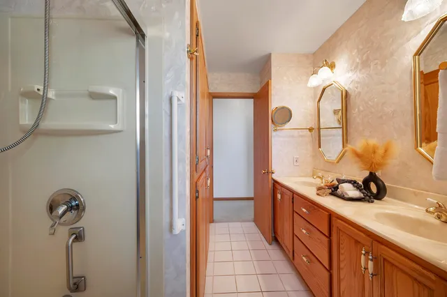 $579,500 | 5286 County Highway North, Oconto, WI 54153