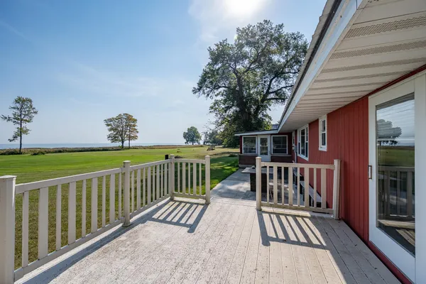 $579,500 | 5286 County Highway North, Oconto, WI 54153