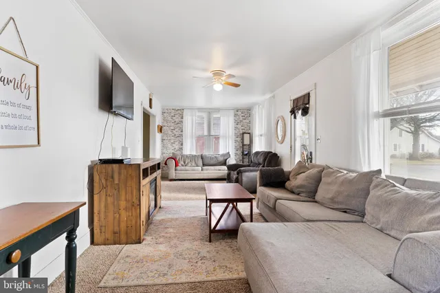 $285,000 | 1447 Scotland Avenue, Chambersburg, PA 17201