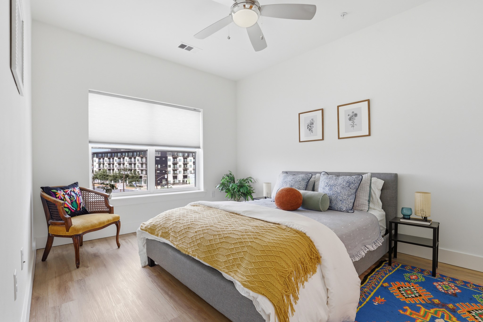 6444 Burnet Road, Unit 403 Austin, TX 78757 - Photo 10 of 29 a bedroom with bed and a window