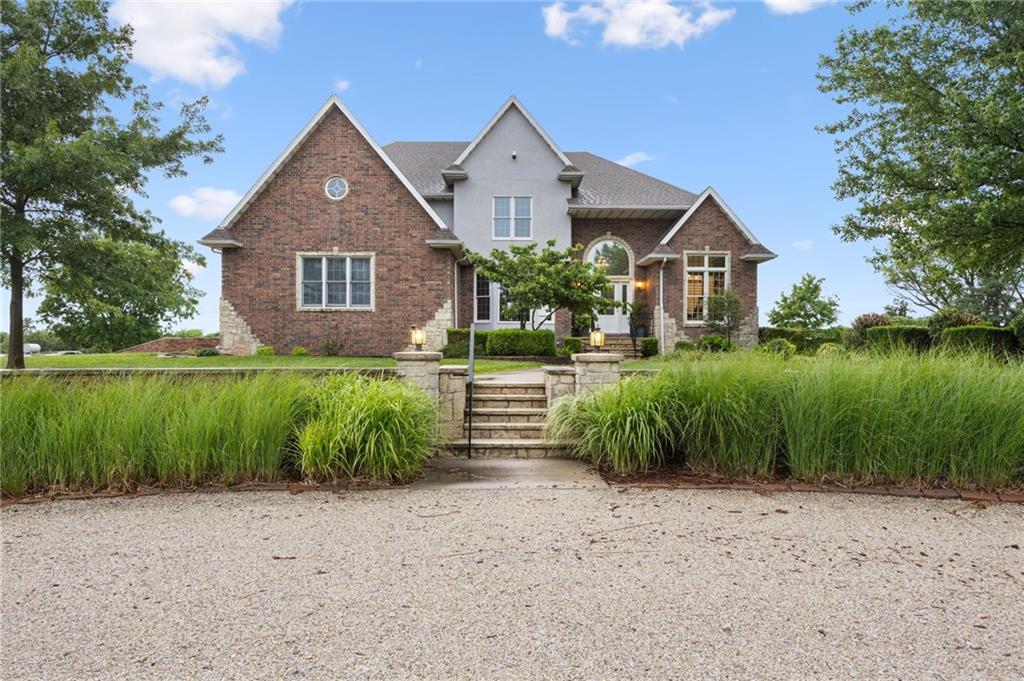 4631 South Country Club Road Chanute, KS 66720 - Photo 1 of 90