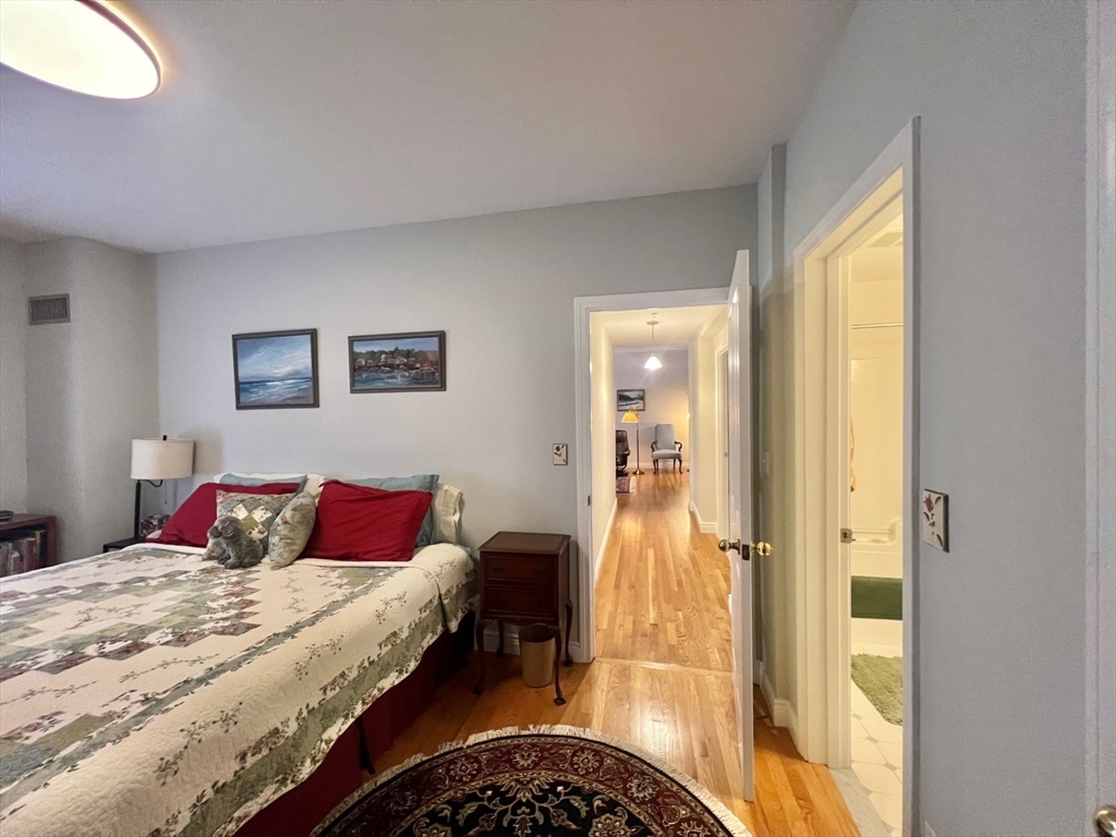 4 Charlesgate East, Unit 402 Boston, MA 02215 - Photo 10 of 16