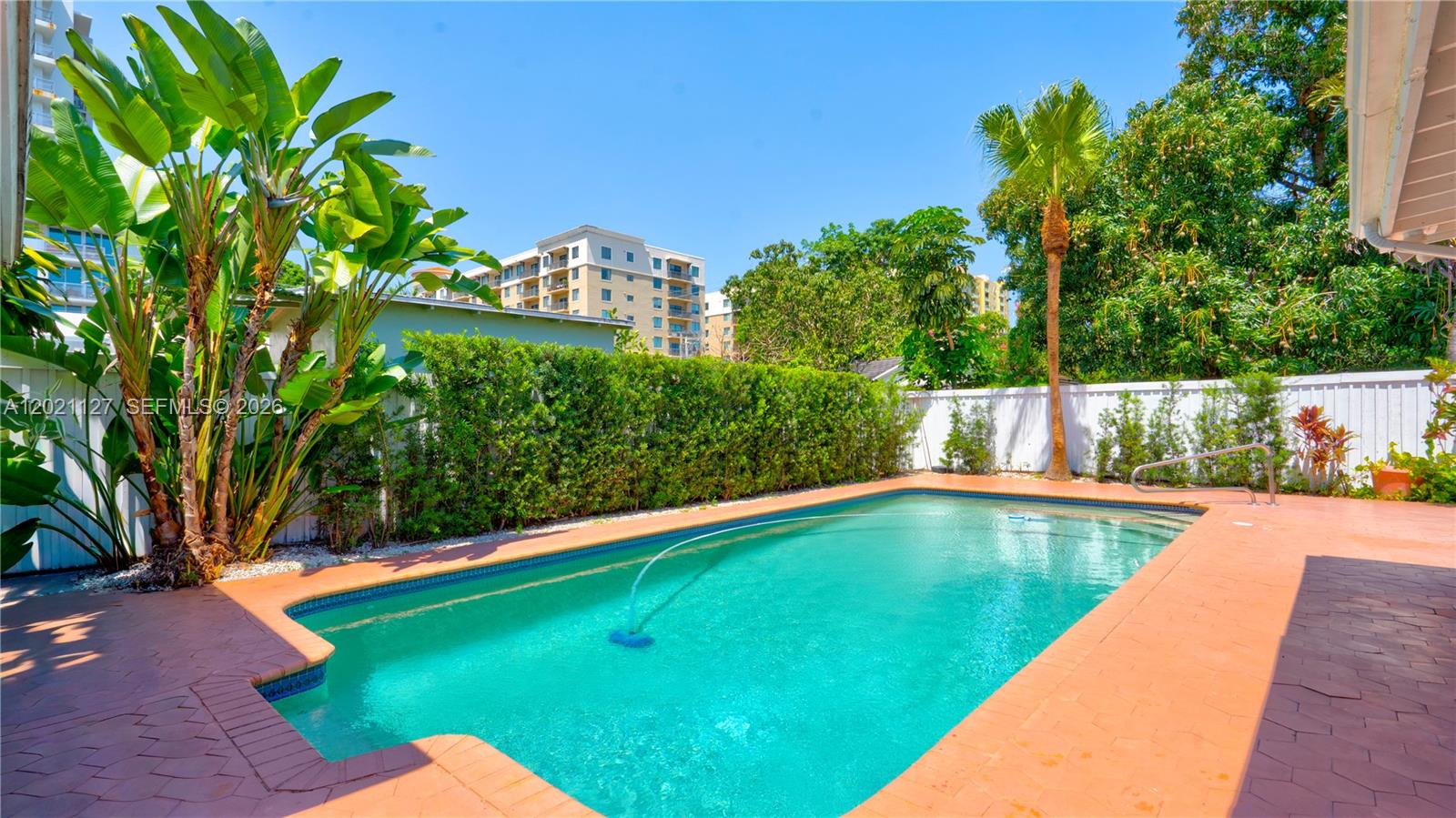 3611 Southwest 23rd Street Miami, FL 33145 - Photo 31 of 56 3613