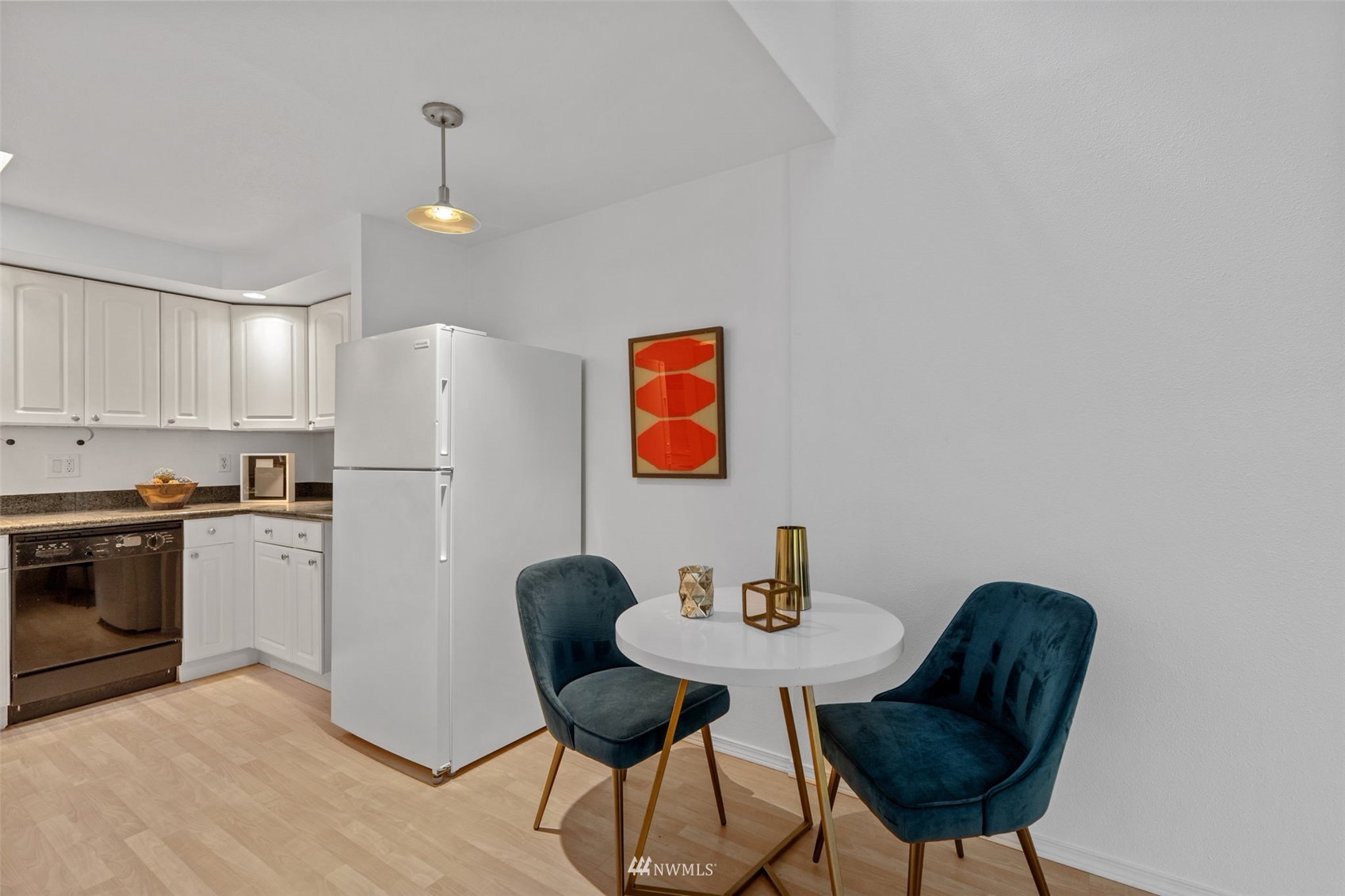 4308 Northeast Sunset Boulevard, Unit Z3 Renton, WA 98059 - Photo 6 of 27 Gallery Image 6