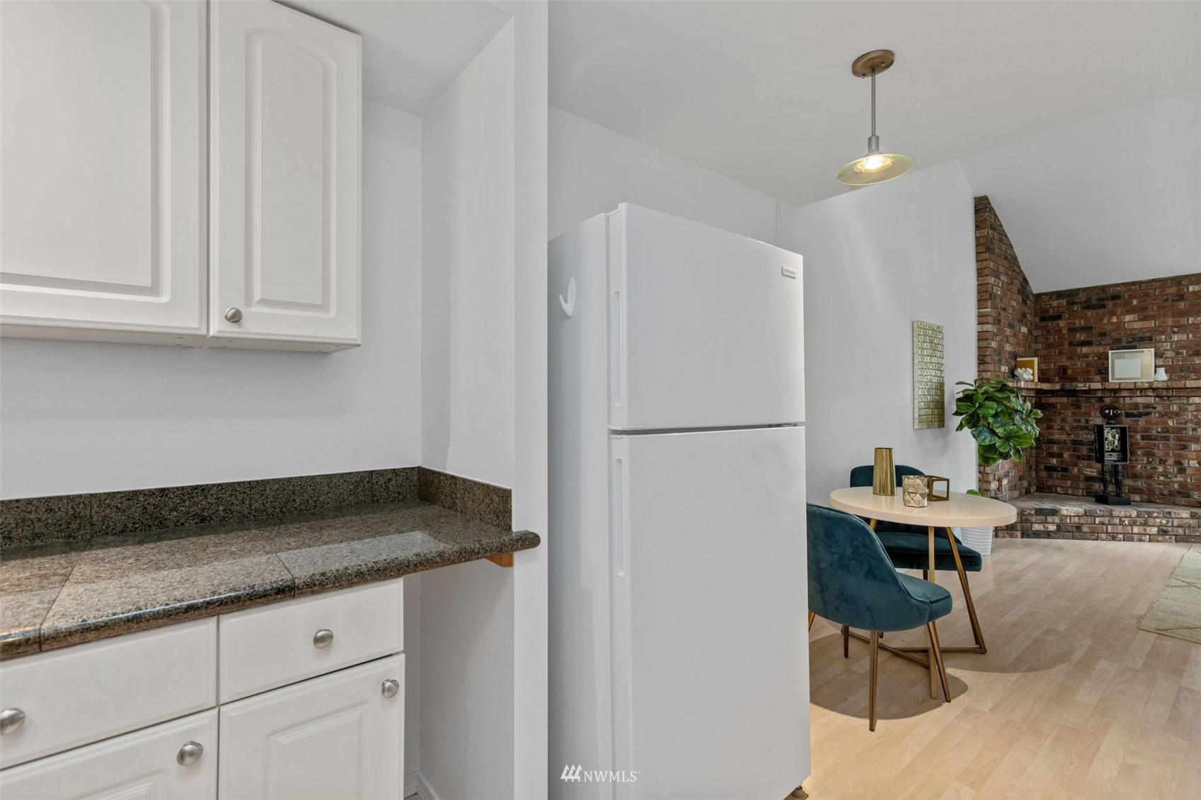 4308 Northeast Sunset Boulevard, Unit Z3 Renton, WA 98059 - Photo 10 of 27 Gallery Image 10