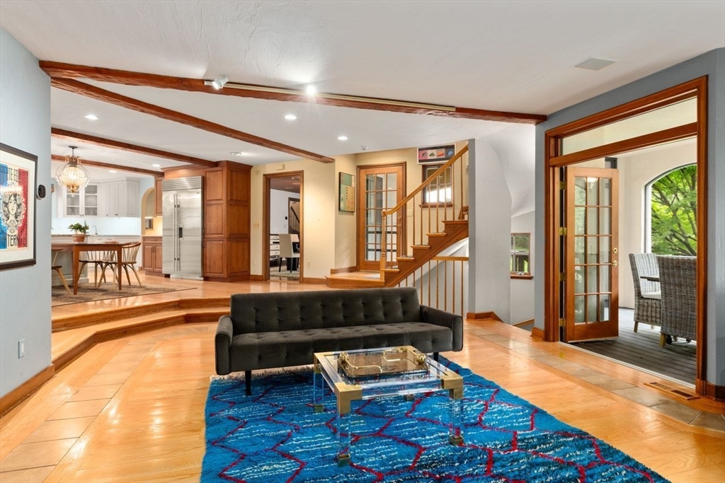 85 Gate House Road Newton, MA 02467 - Photo 3 of 12