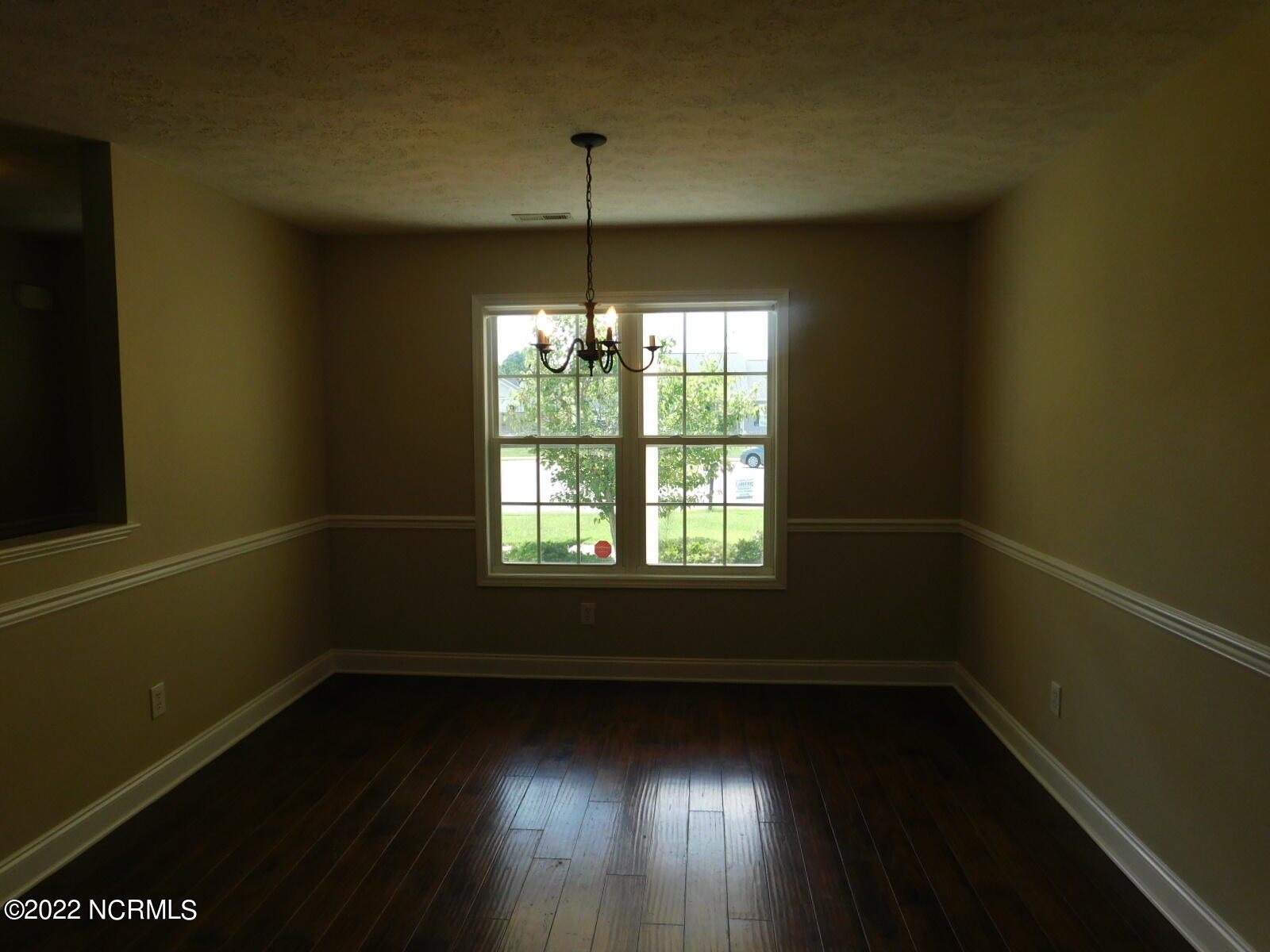 1504 Mesquite Court Havelock, NC 28532 - Photo 6 of 15 DSCN3267