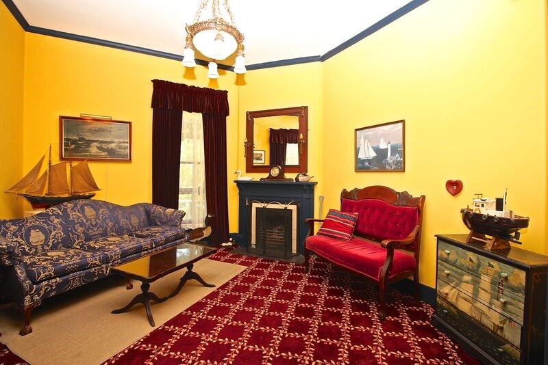 19 Old Beach Road Newport, RI 02840 - Photo 9 of 48 Front Sitting Room