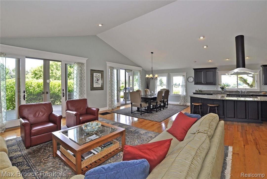 2592 Hadley Road Lapeer, MI 48446 - Photo 11 of 68 6.jpg